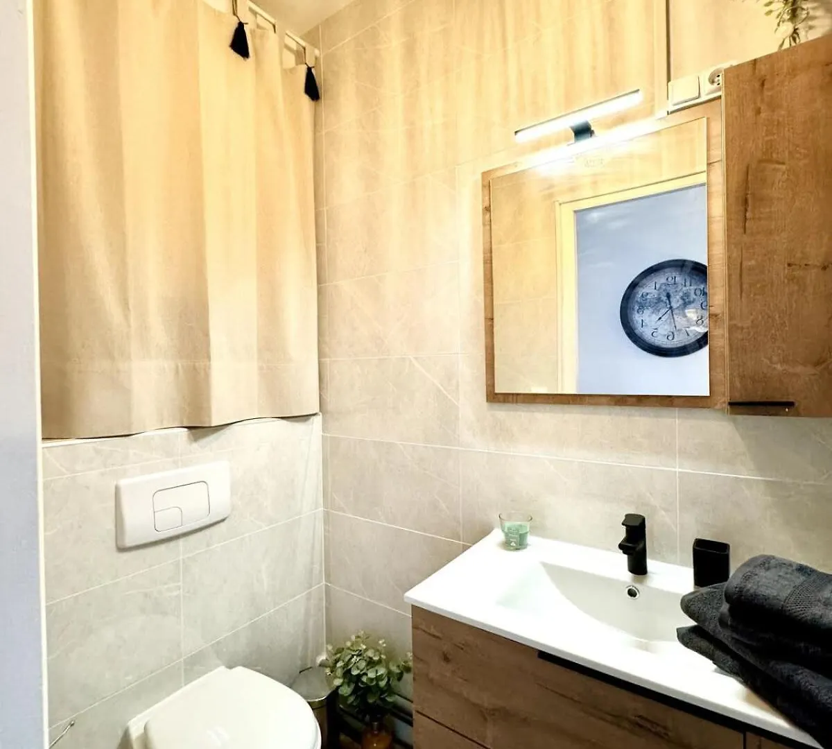 Le Grand Port - T2 With Parking Apartment Aix-les-Bains 0*,